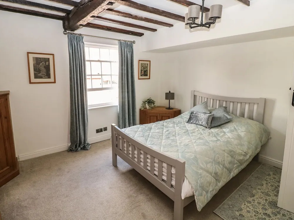 11 Buxton Road, Ashbourne