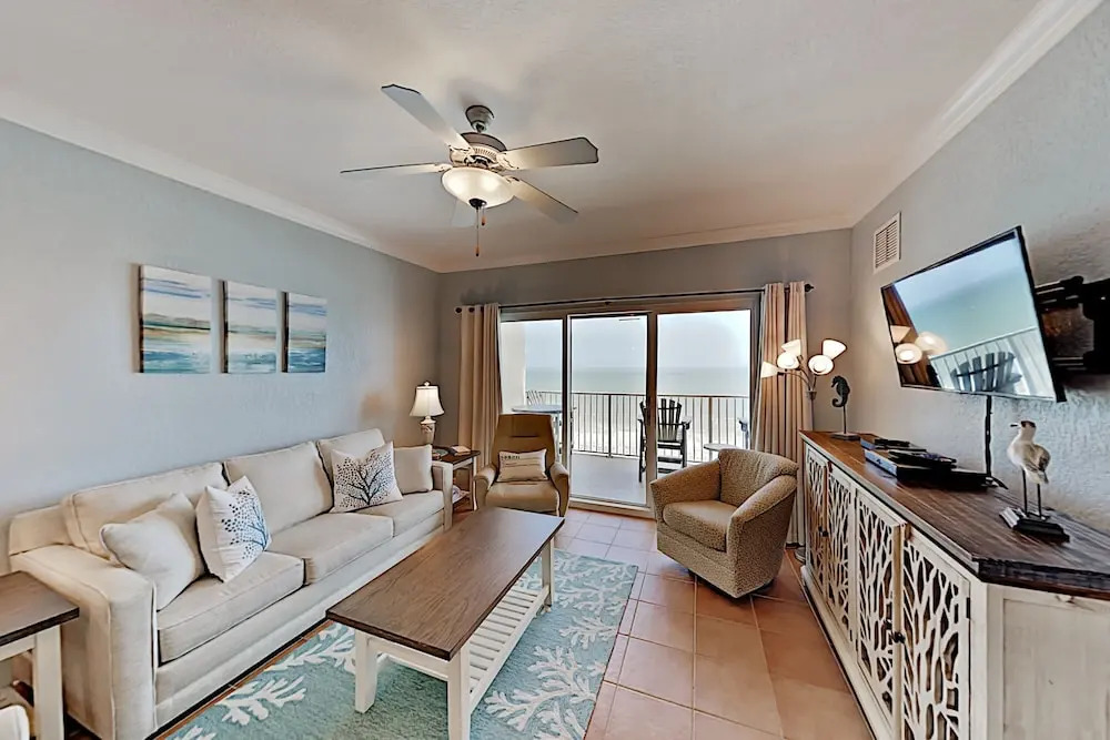 All-suite W/ Gulf-view Balcony & Pool Access 2 Bedroom Condo