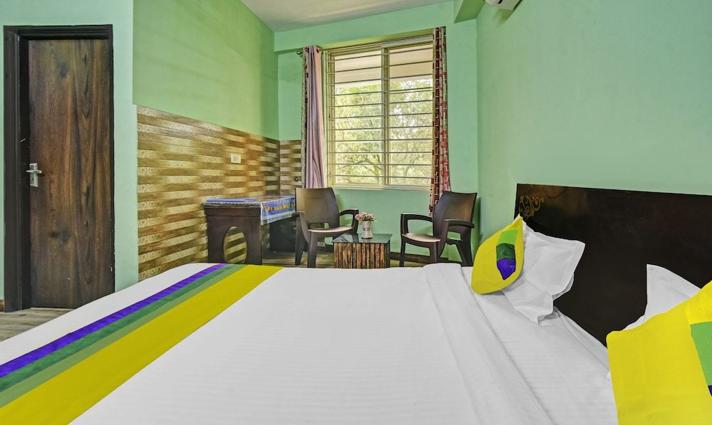 FabHotel Krishna Heights