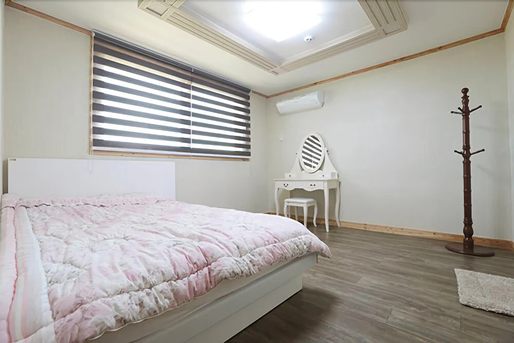 Sacheon Sea Pension