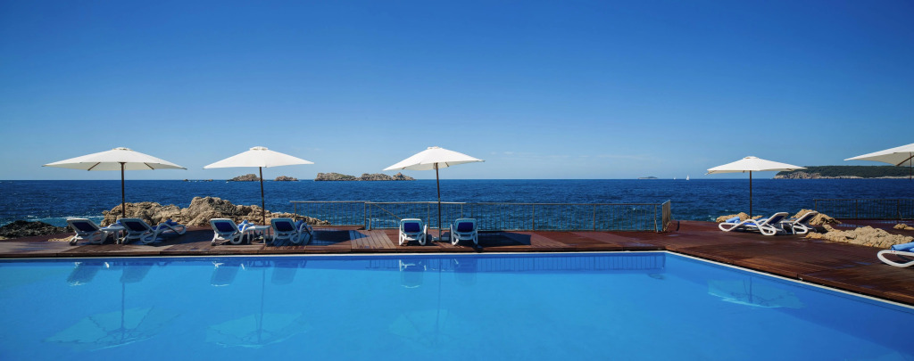 Royal Ariston Hotel