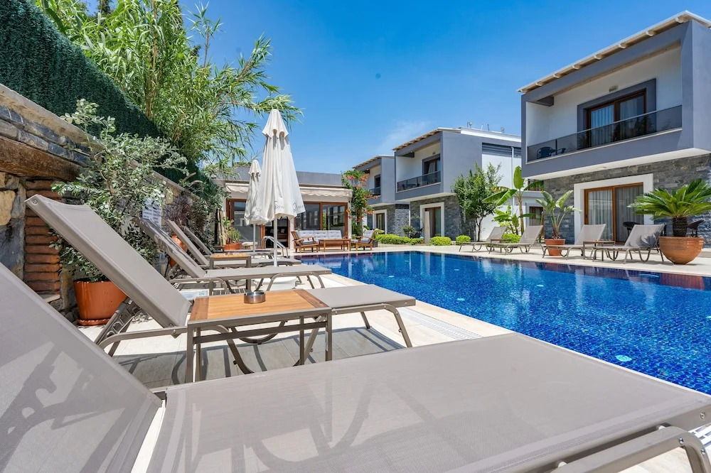 Maye Residence