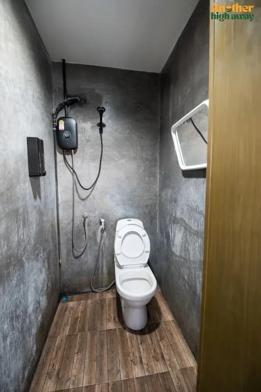 Another High Away Hostel - Bangkok