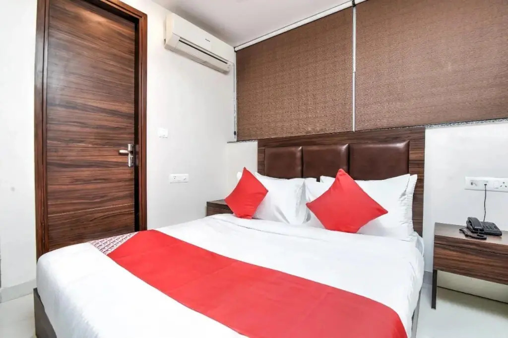 Priya Stays by OYO Rooms