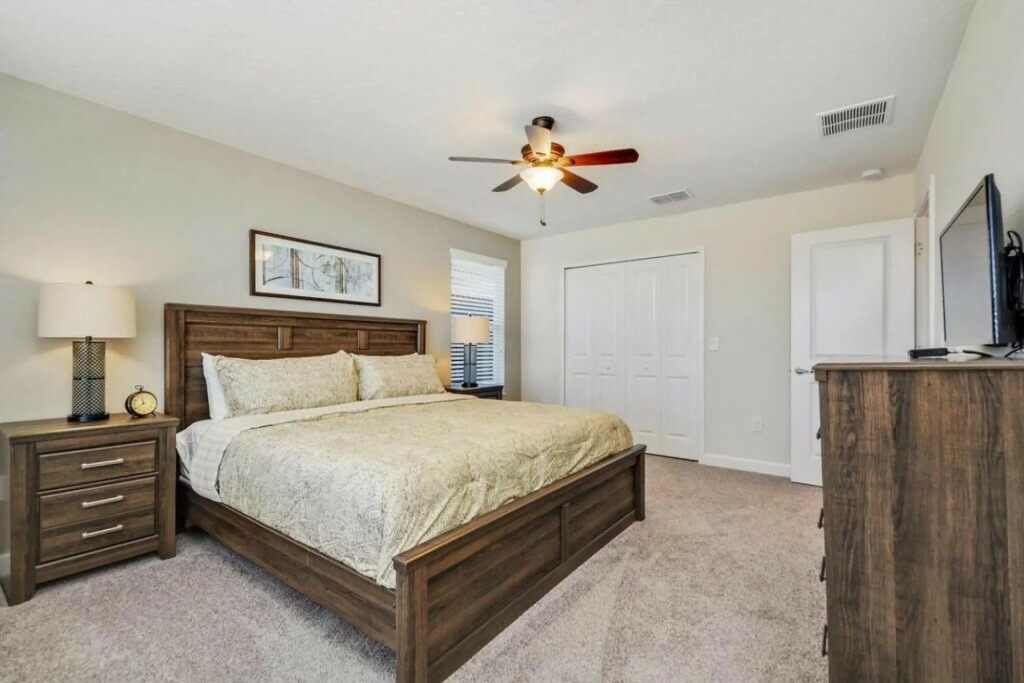 Fully Renovated 6BDR HomeChampions Gate Resort