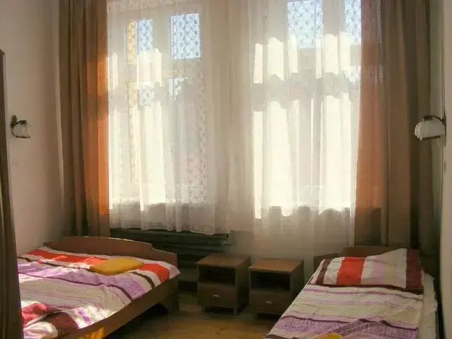 Hostel Retro