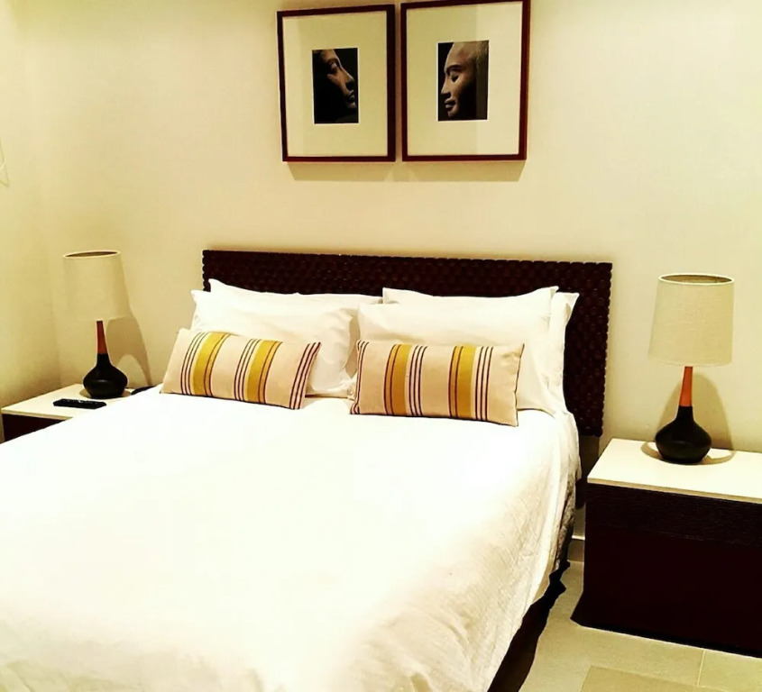 Temple 121 Modern Spacious Palm Cove 2 Brm 2 Bth Resort Apartment With Courtyard