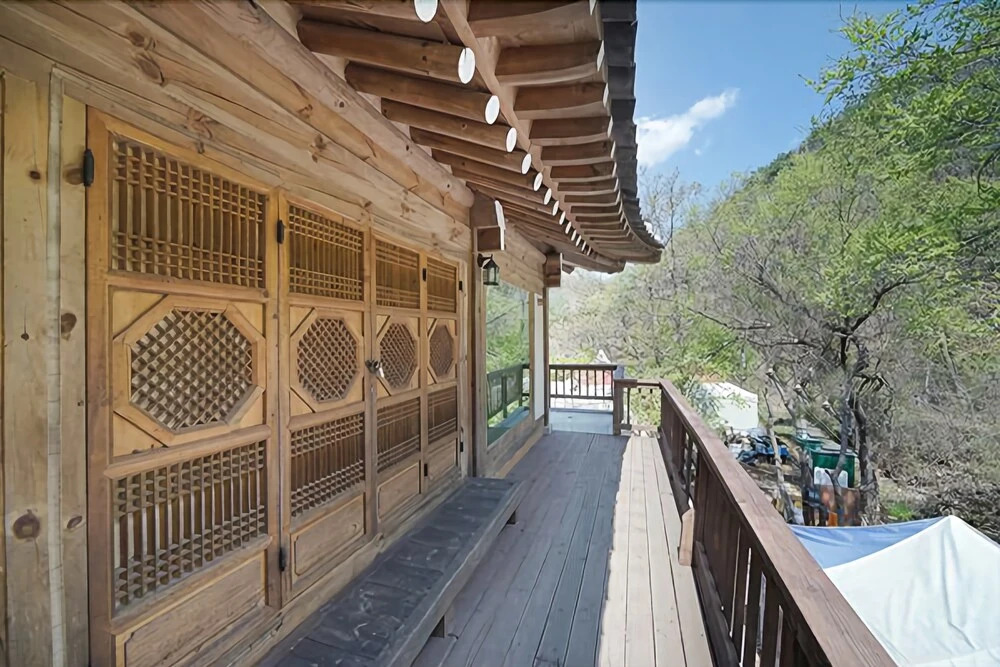Hongchen Hanok Pine Scent Pension
