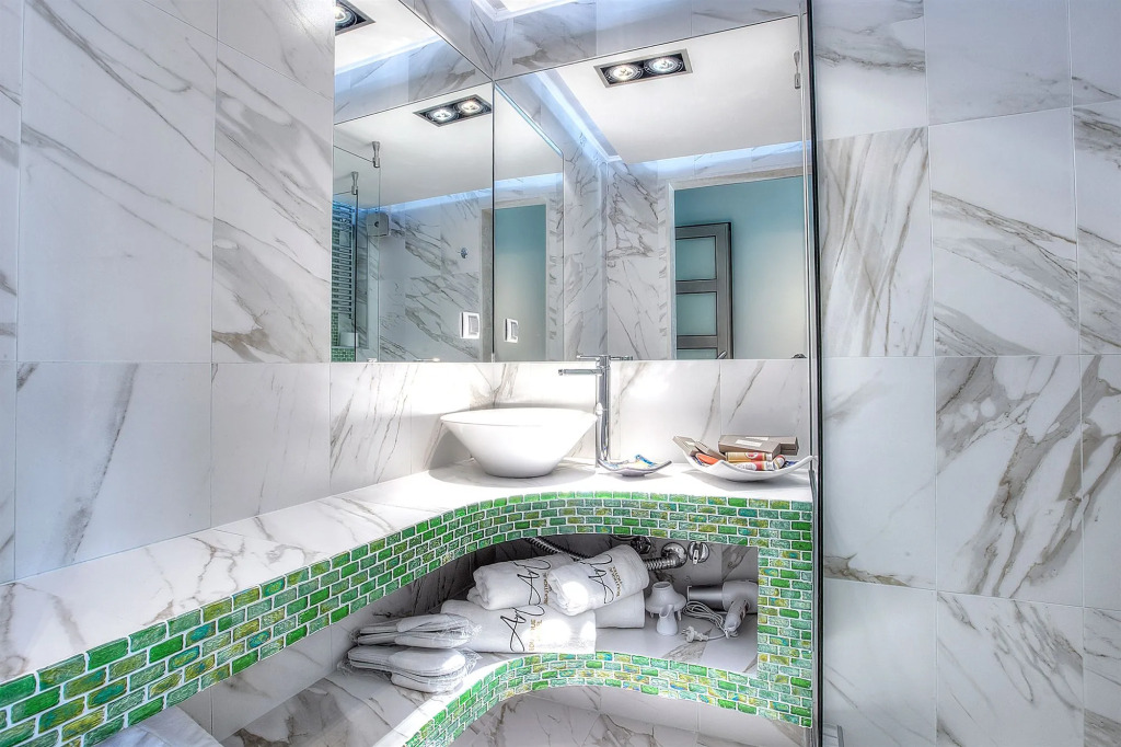 Alpha Luxury Suites