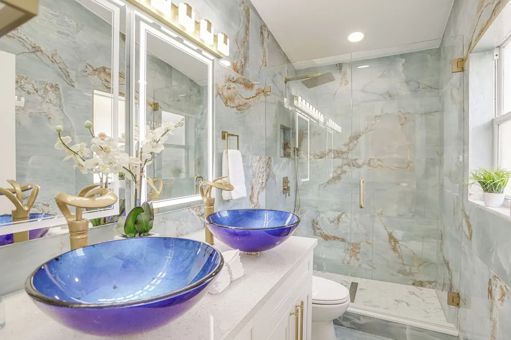 Roomy Largo Home w/ Screened Patio & Private Pool!