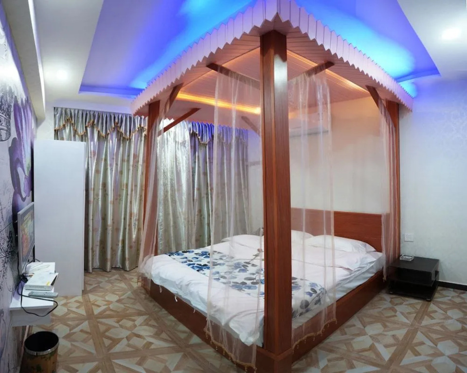 Wuzhen Tiantaixiehou Hotel