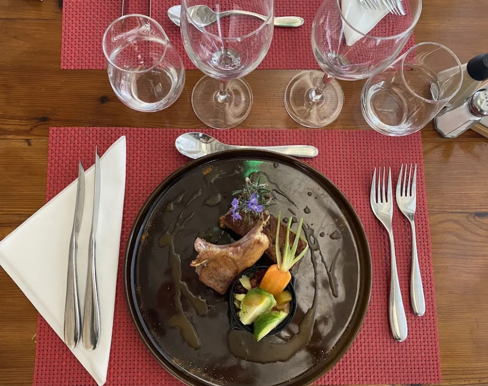 Logis Hôtels - Hôtel Restaurant Domaine Les Falaises