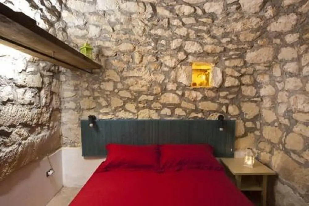 Trullo in the Wood