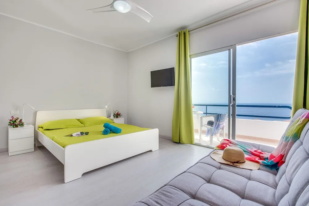 1204. Apartment in Costa Adeje Refurbished New