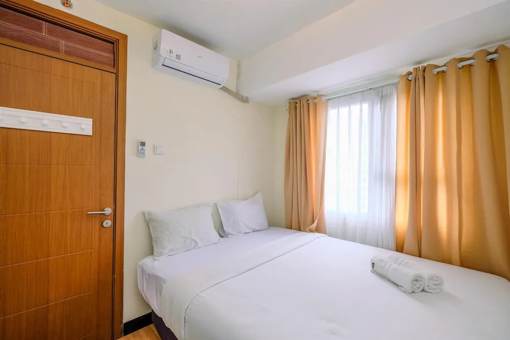 Homey and Simply 2BR Apartment at Cinere Resort By Travelio