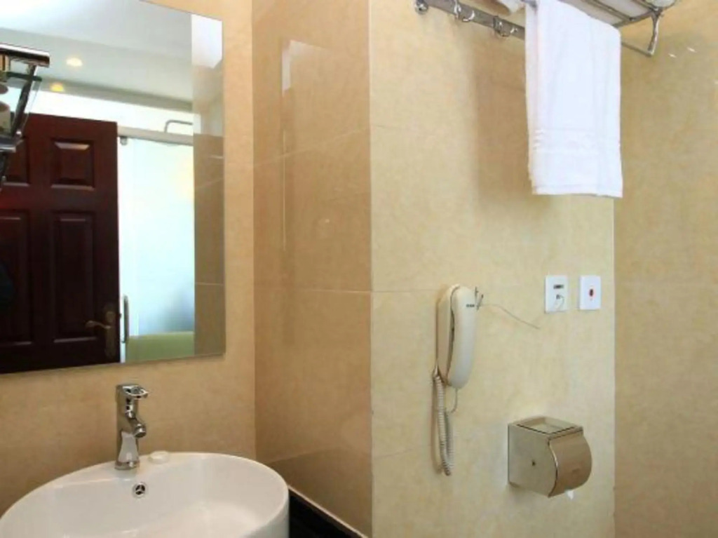 Geluo Business Hostel