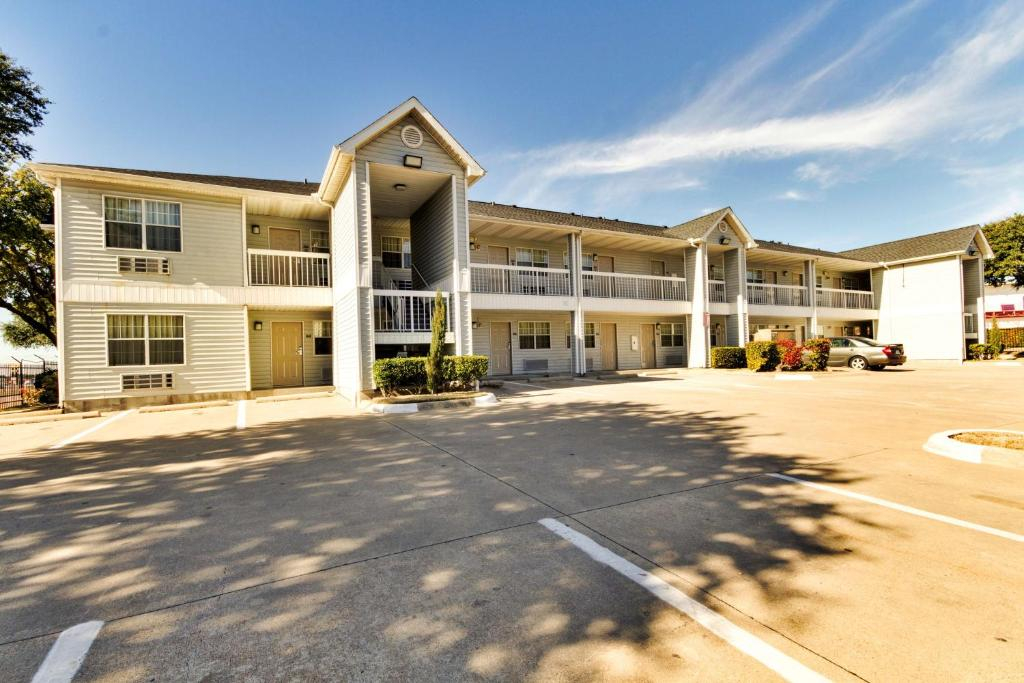 Studio 6 Dallas, TX - Garland - Northeast