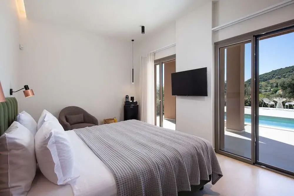 Reveli Suites