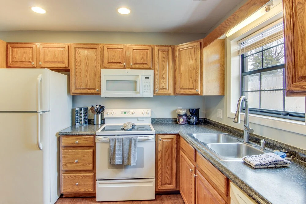Dog-friendly Mills River Townhome: Fire Pit, Yard!