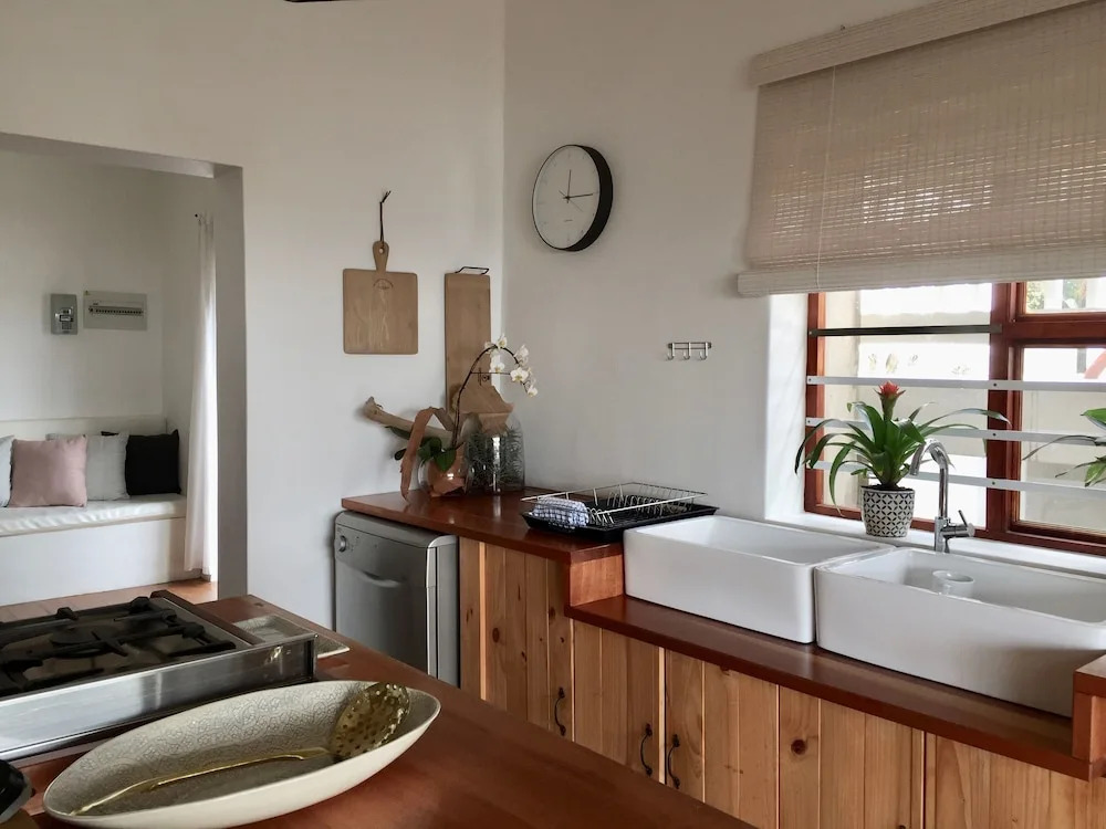 The Cove Guesthouse