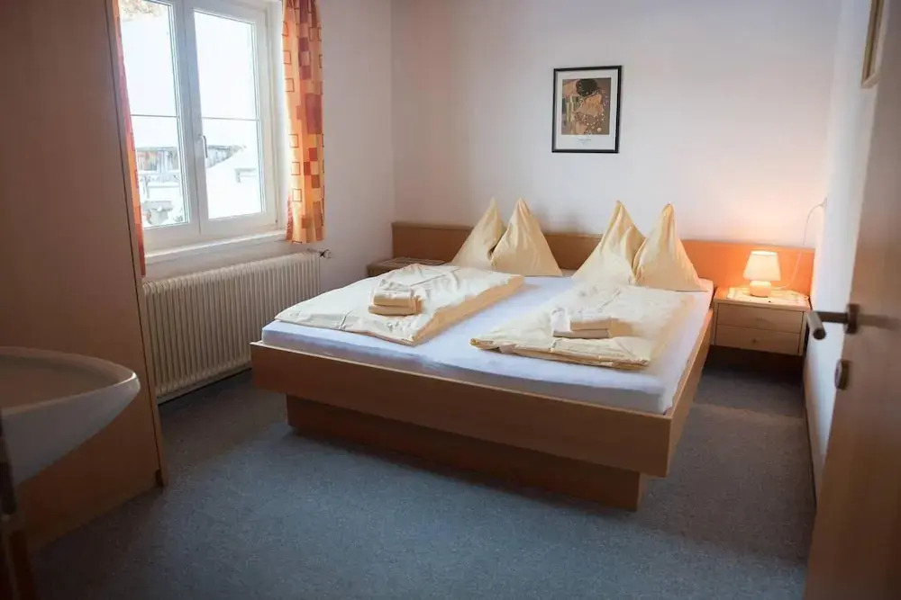Chalet selfcatering 30 beds Parking pets welcome