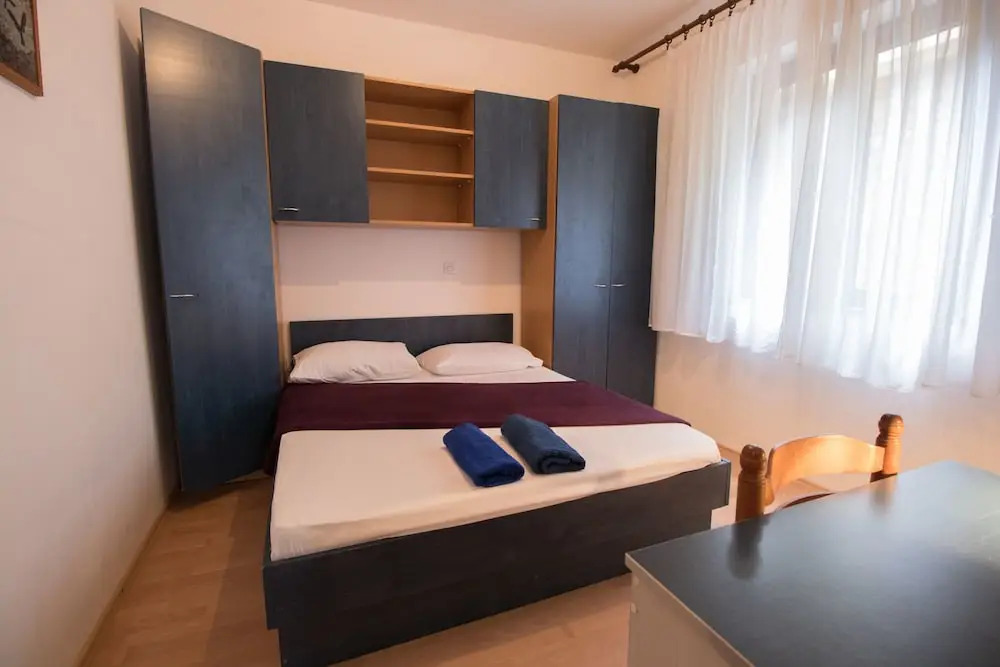 Apartments and Room Ruzica