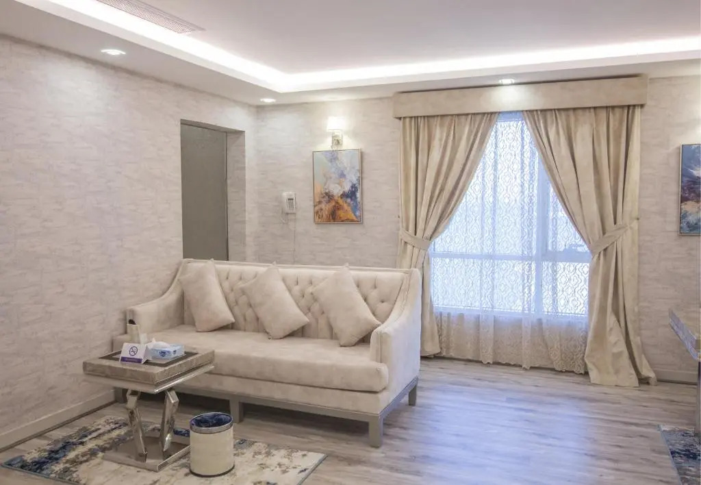 Veliton Hotel