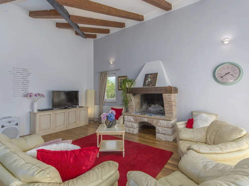 Wonderful, Modern Villa With Pool, Whirlpool and Garden, Near Rovinj