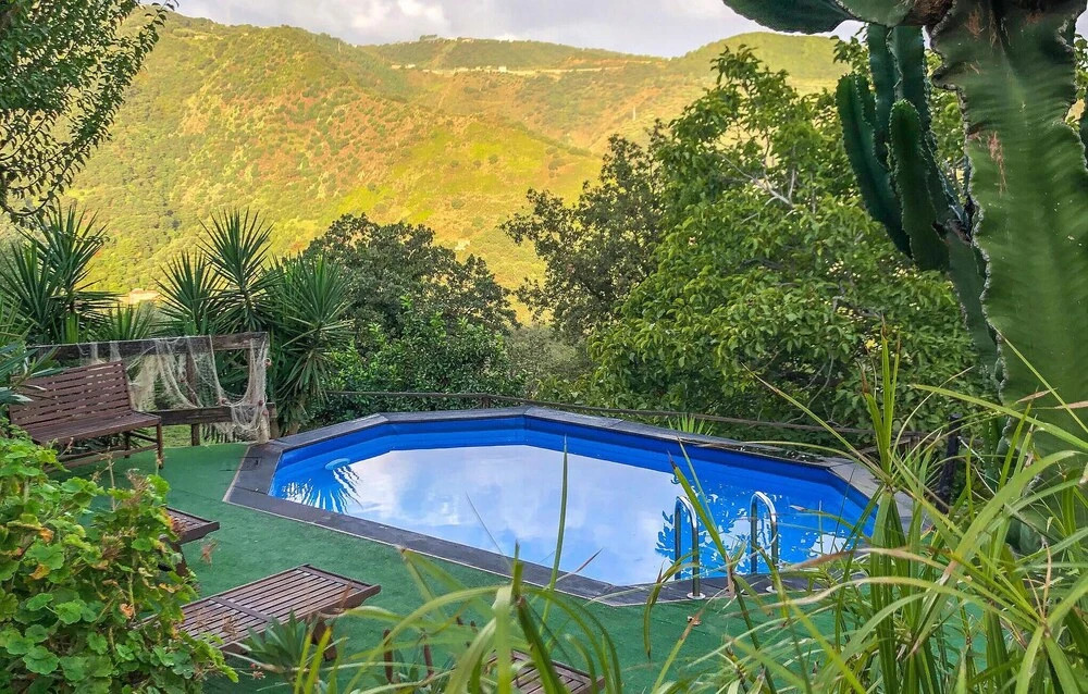 Stunning Home In Ficarra