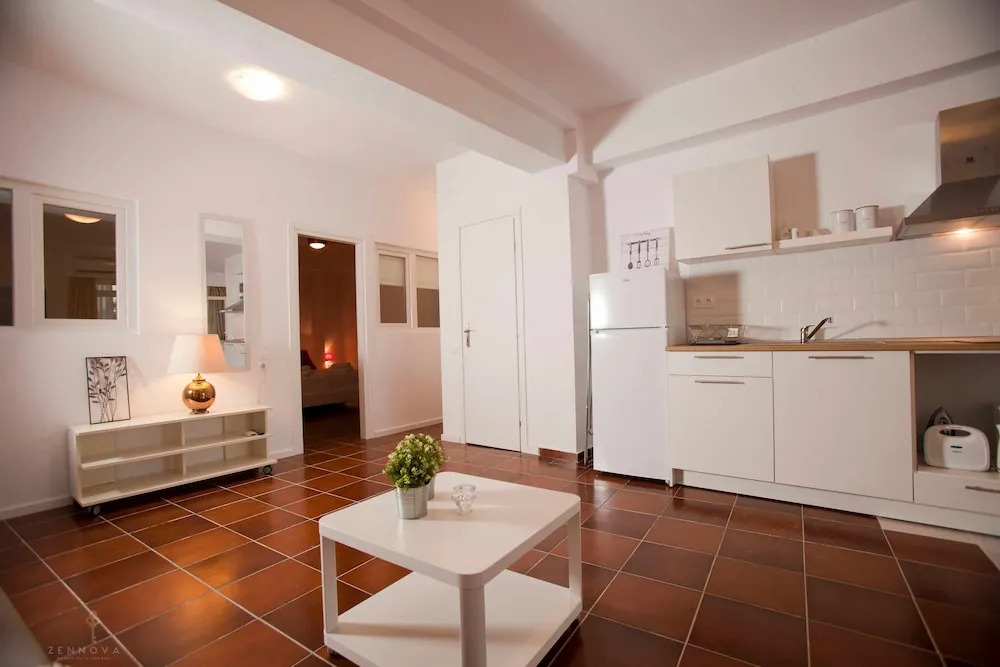 Zennova 32 Kallithea Blue Paradise