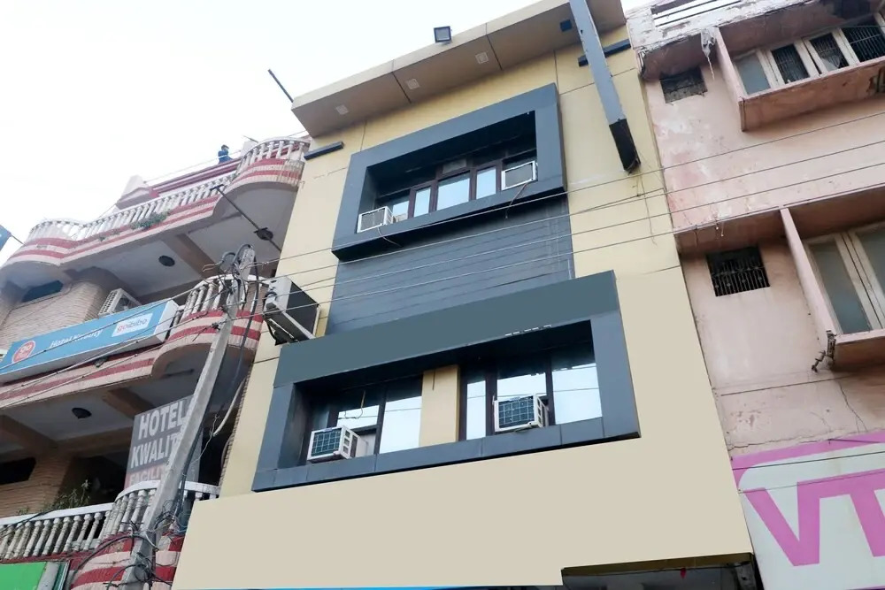 Oyo 41555 Grt Inn