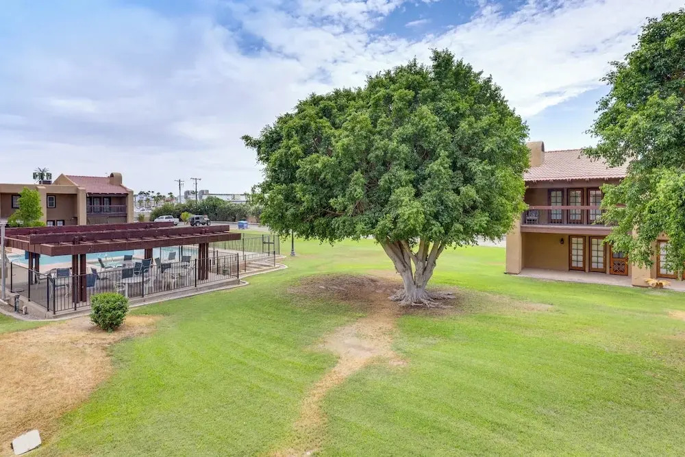 5 Mi to Colorado River: Yuma Gem w/ Pool Access!