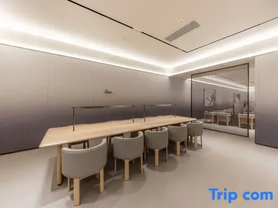 JI Hotel (Jiuquan Drum Tower Hantang Food Street)