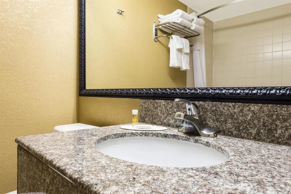 Days Inn Hurstbourne
