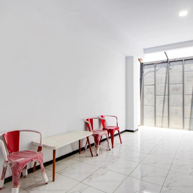 Hotel O Stasiun Tegal Near Alun-Alun  Formerly Ameera Guest House