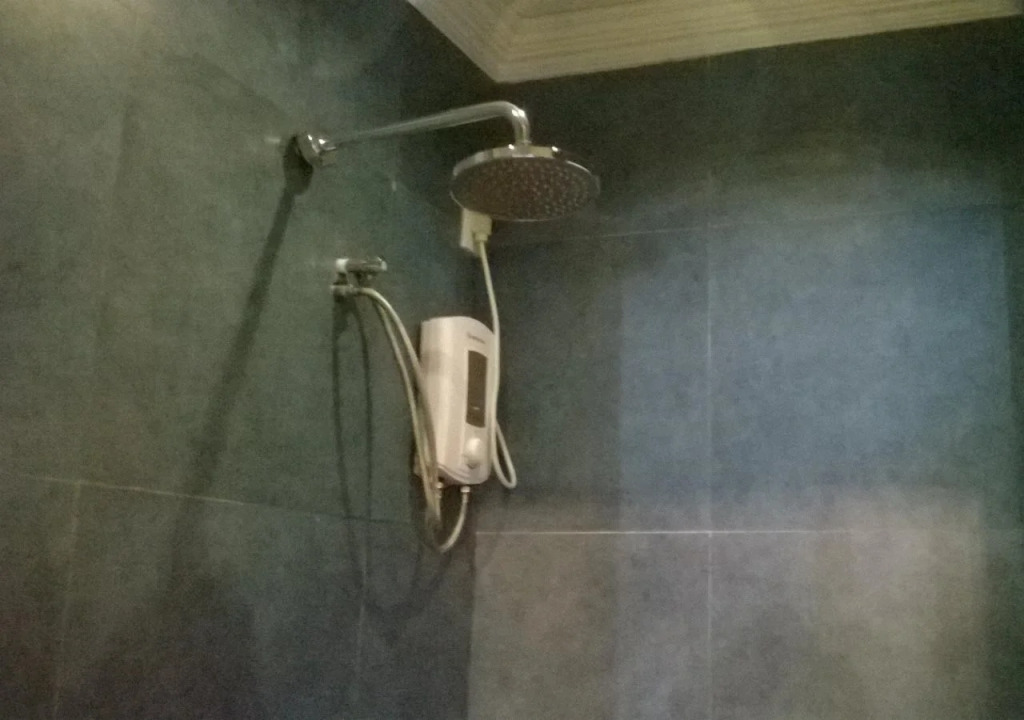 Goldstar Garden Inn