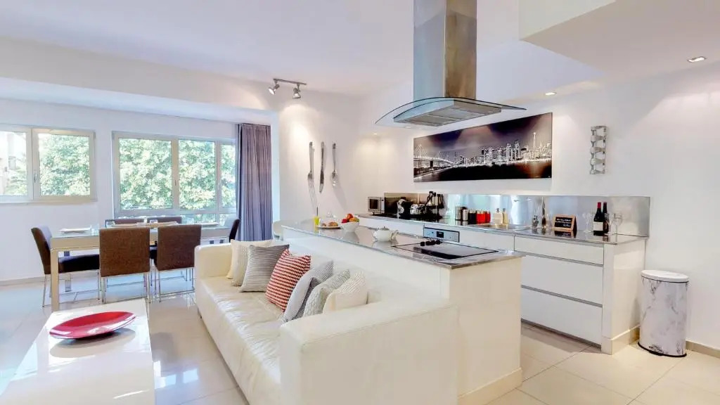 Peaceful 3BR near Frishman Beach by HolyGuest