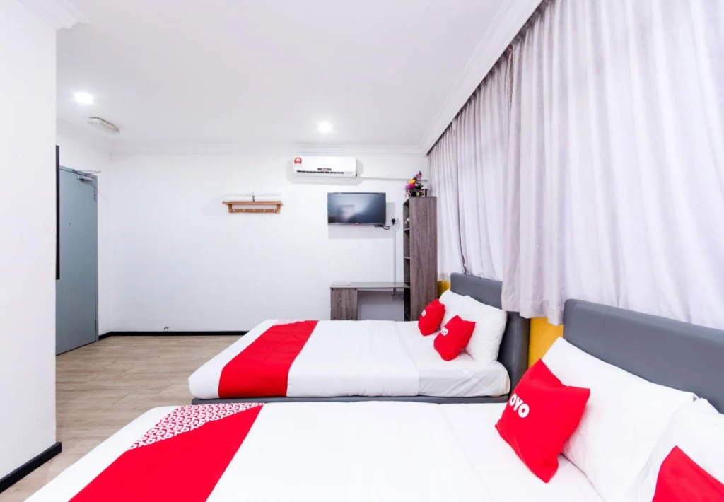 OYO 89398 Doorbellz
