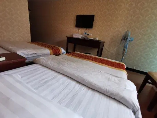 Tianxing Business Hotel (Kunming Luosiwan Store)