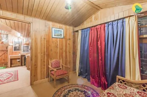 2 BR Rustic hut in Fagu, Shimla, by GuestHouser (912C)