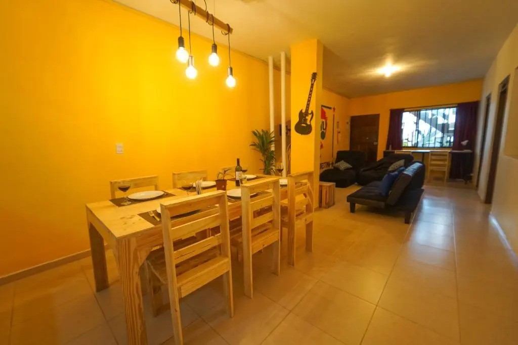 Casa Clandestina Guest House