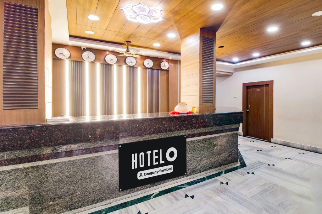 Super OYO Hotel O Gurudwara Near RTC Complex