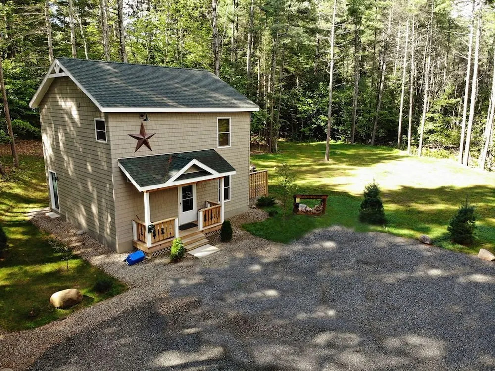 Hot Tub, Sauna, Fireplace, A/c, Dog Friendly, 1 mi to Whiteface, Forest View, Cascade Mountain Chalet