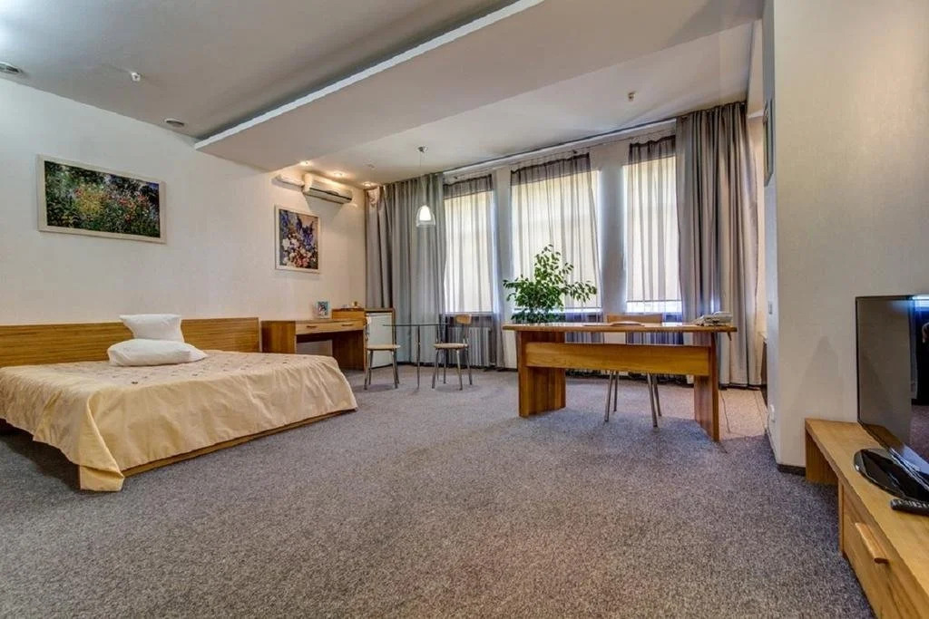 Hotel Diana