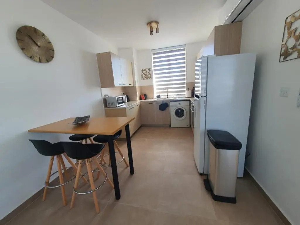 Anamor apartment 408