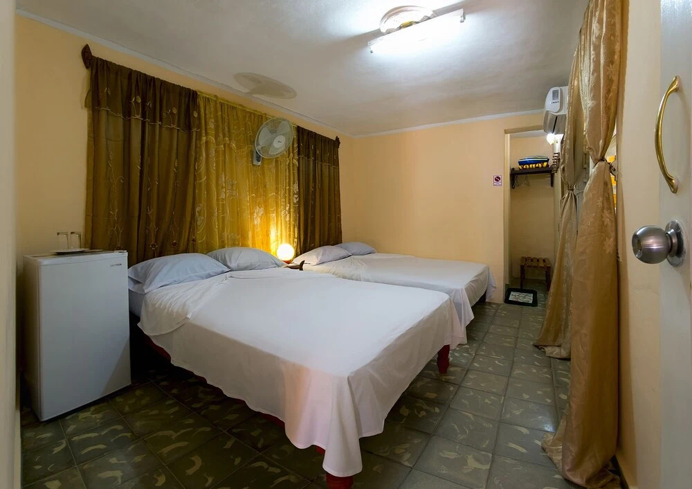 BlueRoom Cari y Famlia