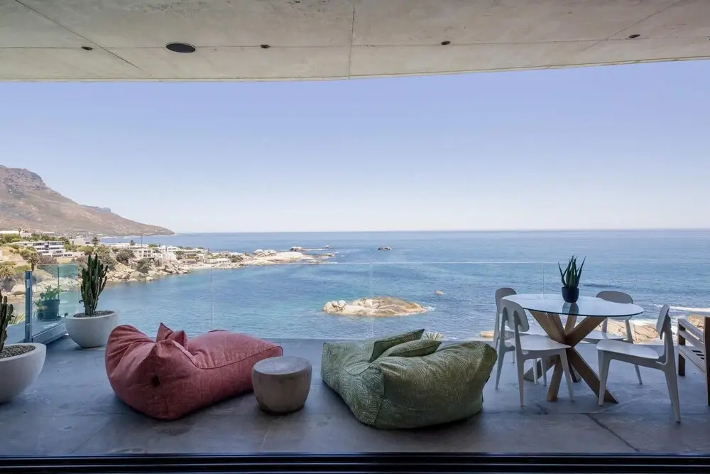 Spectacular Ocean Villa in Camps Bay
