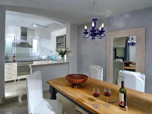 Villa A & H Villa
