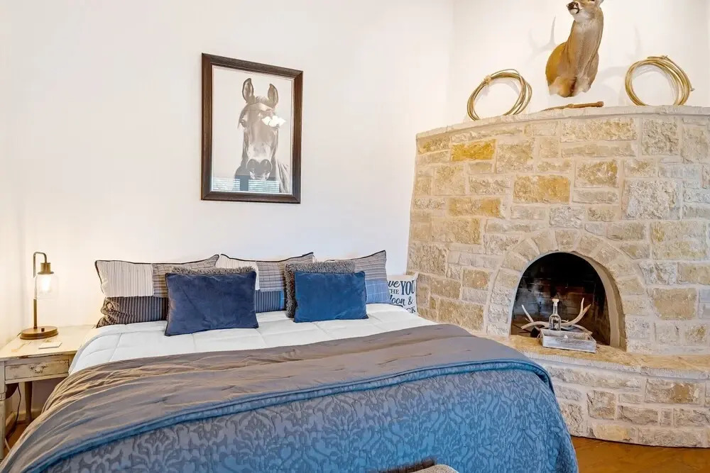 Stunning Ranch With Pool&hot-tub&hill Country Views