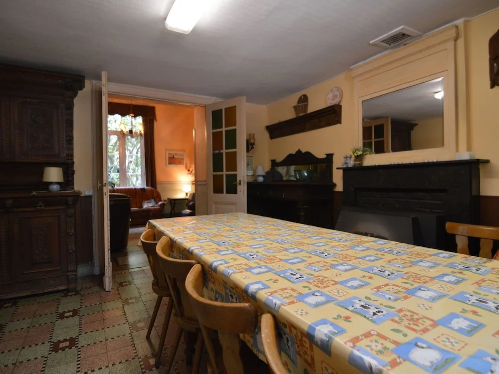 Family Villa in Ferrières